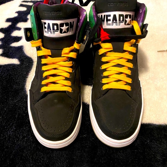 Converse WEAPONs Mens 9.5 -NWOT